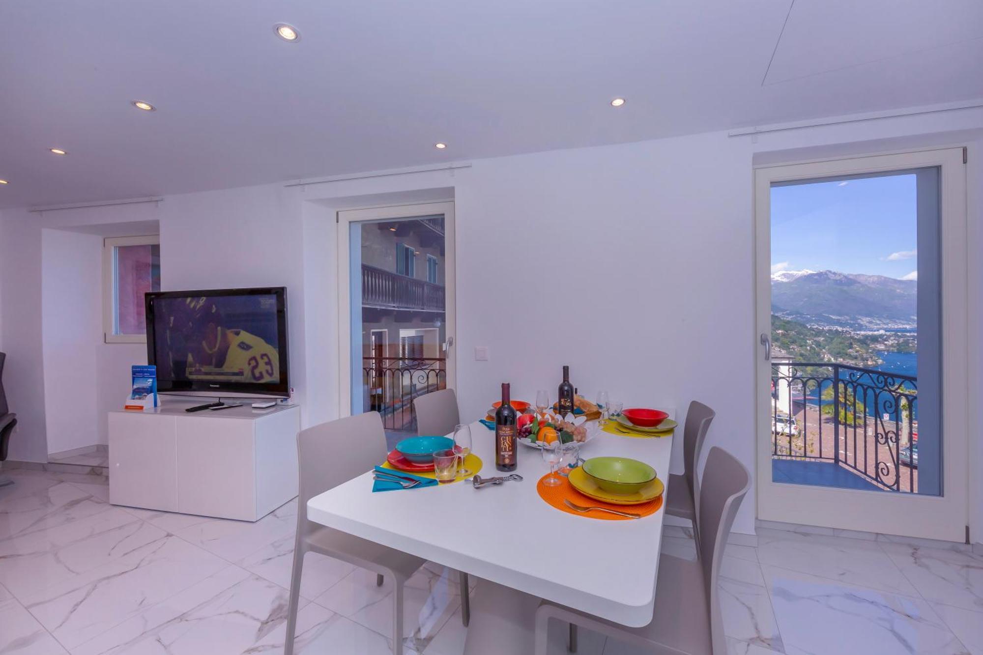 Yellow View Apartment - Happy Rentals Ronco sopra Ascona Εξωτερικό φωτογραφία
